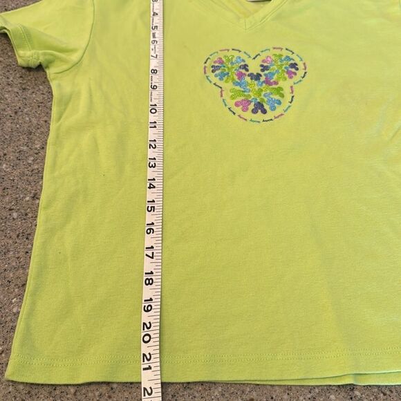 DISNEY STORE Vintage 90s V-Neck Tee - Picture 10 of 10